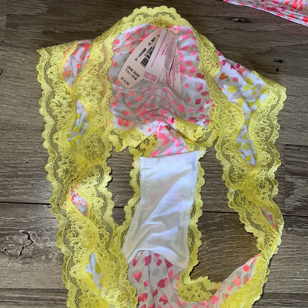 NWT Victoria’s Secret pant and bra set - Picture 5 of 10